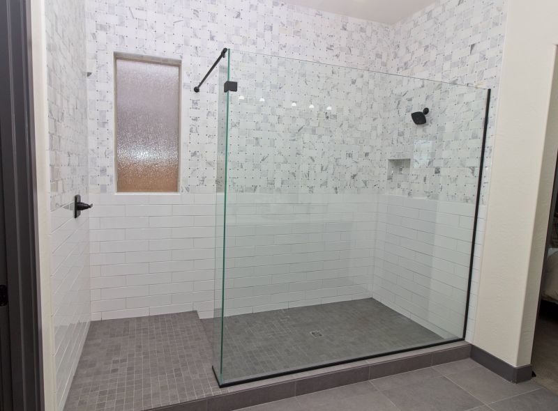 Minimalist Shower Floor